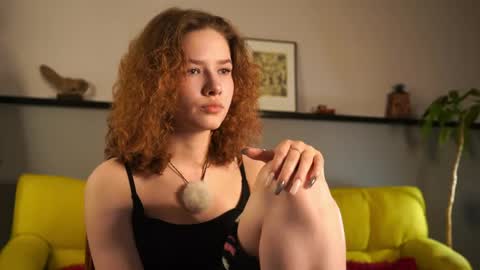 Tess online show from May 13, 3:09 pm