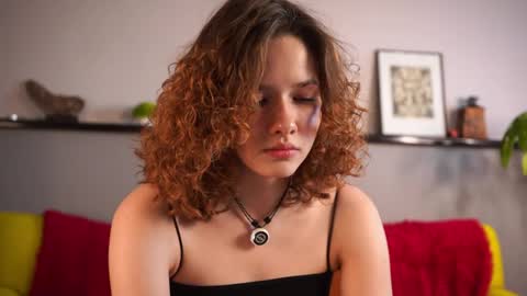 Tess online show from May 27, 2:58 pm