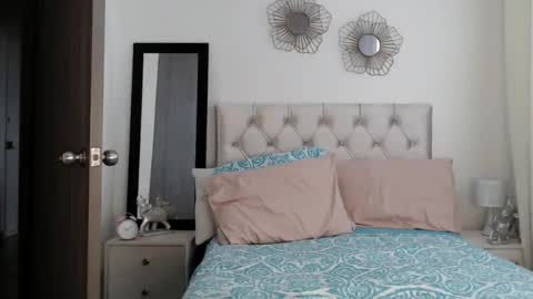 Snapshot of brunette_sex718203 chatting on February 10, 5:41 pm Violetta online show from February 10, 5:41 pm