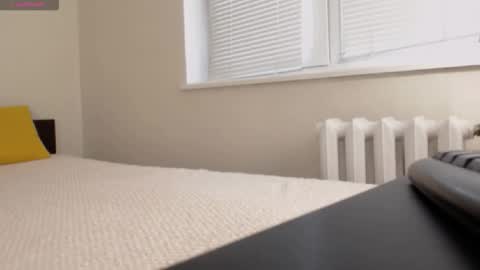 Snapshot of brunettgirl_ chatting on December 5, 7:17 am Ellis online show from December 5, 7:17 am