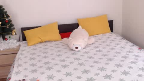 Snapshot of brunettgirl_ chatting on December 22, 7:49 am Ellis online show from December 22, 7:49 am