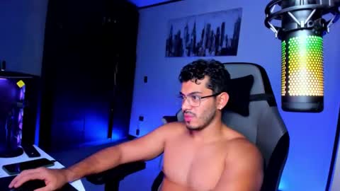 Snapshot of bruno_diaz31 chatting on December 2, 11:34 am Bruno online show from December 2, 11:34 am