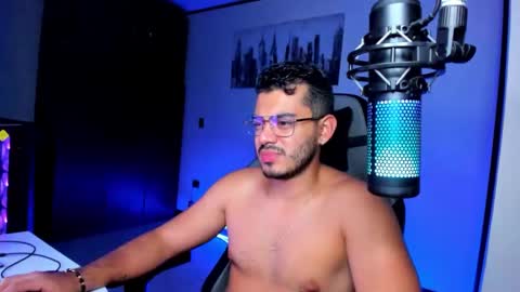 Snapshot of bruno_diaz31 chatting on December 20, 3:58 am Bruno online show from December 20, 3:58 am