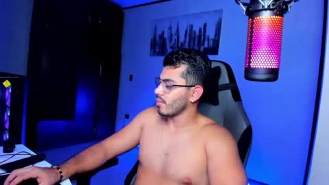 Snapshot of bruno_diaz31 chatting on December 25, 11:00 am Bruno online show from December 25, 11:00 am