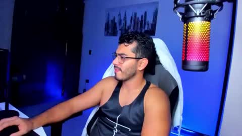 Snapshot of bruno_diaz31 chatting on January 5, 3:43 am Bruno online show from January 5, 3:43 am