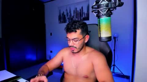 Snapshot of bruno_diaz31 chatting on January 29, 3:01 am Bruno online show from January 29, 3:01 am