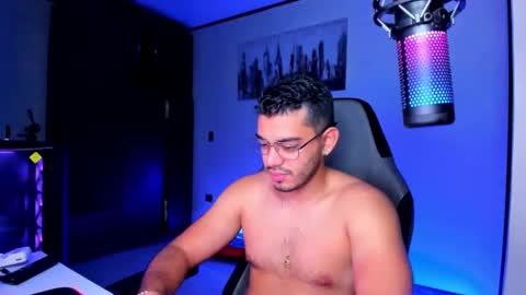 Snapshot of bruno_diaz31 chatting on March 1, 12:34 pm Bruno online show from March 1, 12:34 pm