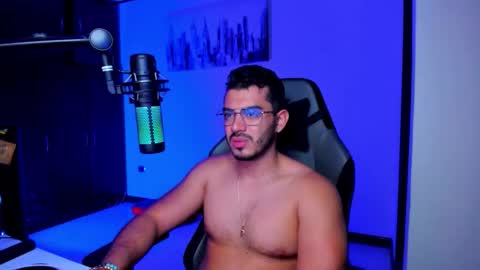 Snapshot of bruno_diaz31 chatting on October 6, 1:58 am Bruno online show from October 6, 1:58 am