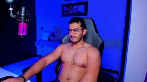 Snapshot of bruno_diaz31 chatting on June 26, 3:33 am Bruno online show from June 26, 3:33 am