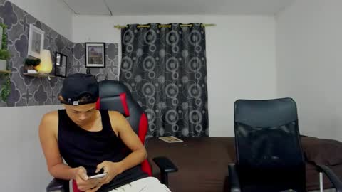 bruno_snow online show from October 13, 3:39 am