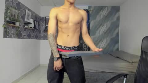 bruno_snow online show from January 18, 8:34 pm