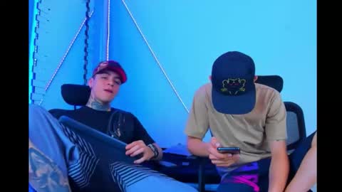 Snapshot of bruno_wild chatting on September 22, 7:32 am Bruno wild online show from September 22, 7:32 am