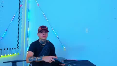 Snapshot of bruno_wild chatting on September 27, 11:43 pm Bruno wild online show from September 27, 11:43 pm