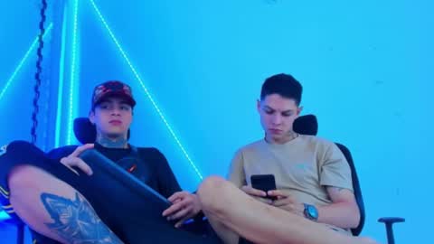 Snapshot of bruno_wild chatting on October 14, 12:00 am Bruno wild online show from October 14, 12:00 am