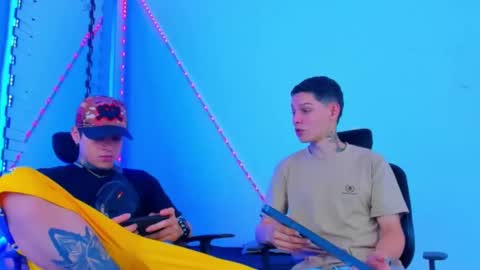 Snapshot of bruno_wild chatting on October 21, 1:50 am Bruno wild online show from October 21, 1:50 am