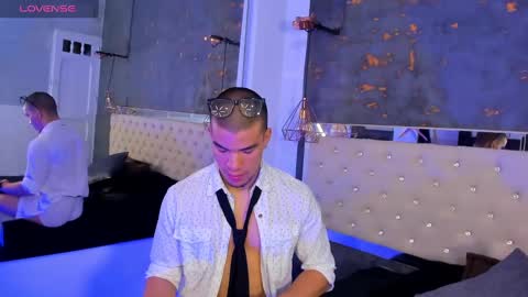 brunoorangel online show from December 5, 9:17 pm