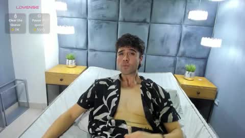 brunoturnerr online show from February 5, 3:49 pm