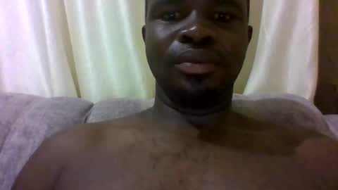 Snapshot of brusedarling chatting on February 18, 2:51 am brucedarling online show from February 18, 2:51 am