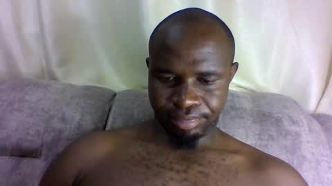 Snapshot of brusedarling chatting on April 9, 4:23 am brucedarling online show from April 9, 4:23 am