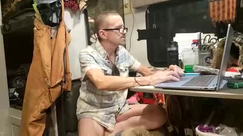 Steve... aka SkinnieDippin aka TimberTramp online show from March 24, 5:12 am