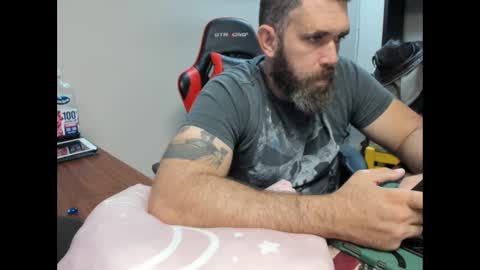 Snapshot of brutalmaster1983 chatting on October 2, 7:10 pm BRUTALMASTER1983 online show from October 2, 7:10 pm