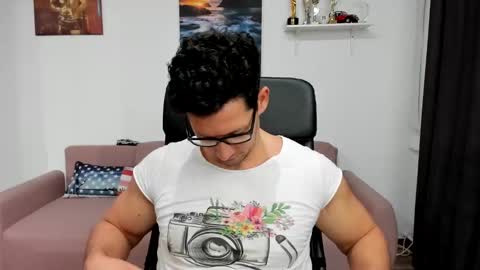 Snapshot of brutusk1 chatting on January 13, 12:56 pm Brutus K online show from January 13, 12:56 pm