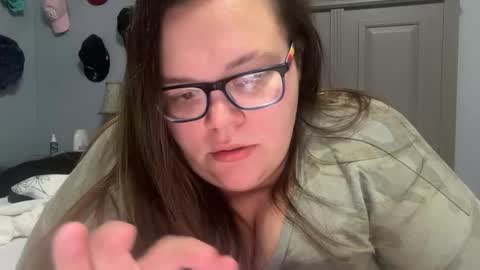 Snapshot of brwneyedbbw chatting on February 14, 4:09 am Desiree online show from February 14, 4:09 am