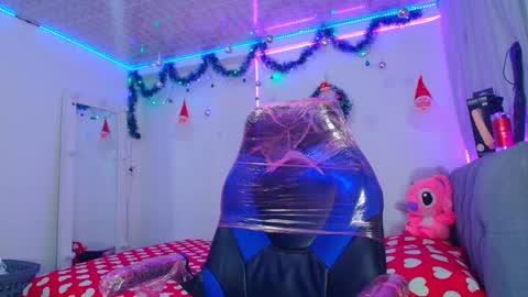 BRYAM INDEPENDENT MODEL online show from December 18, 6:21 am