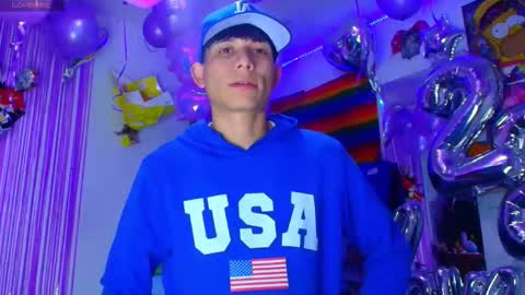 Snapshot of bryam_hot chatting on October 14, 11:05 pm BRYAM INDEPENDENT MODEL online show from October 14, 11:05 pm