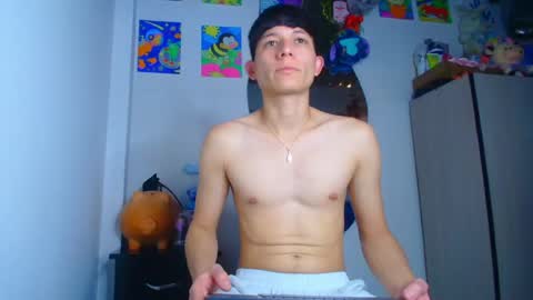 Snapshot of bryan_hot_23 chatting on July 28, 6:31 pm bryan online show from July 28, 6:31 pm