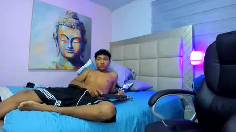 bryan_kim online show from June 5, 1:56 am