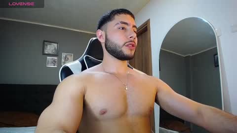 bryan_oficials online show from December 28, 12:57 am