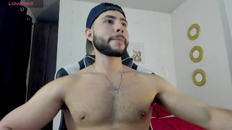 bryan_oficials online show from May 5, 12:07 am