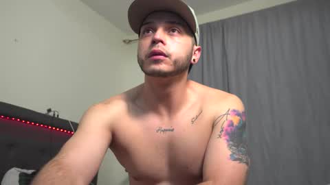 Snapshot of bryanncan01 chatting on December 19, 10:22 am Bryannsex online show from December 19, 10:22 am