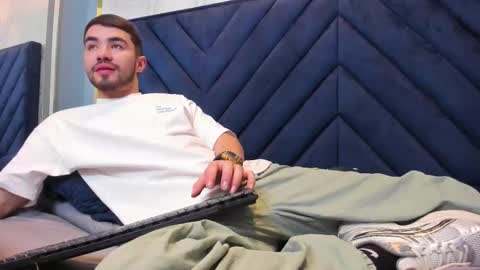 bryce_hall19 online show from September 12, 3:28 am