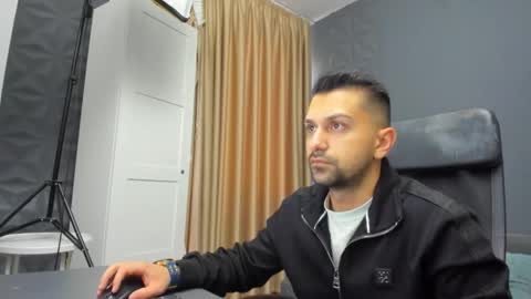 BryceReign online show from March 25, 5:35 am