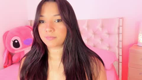 Snapshot of bryonny_ chatting on December 3, 4:39 pm Carly online show from December 3, 4:39 pm