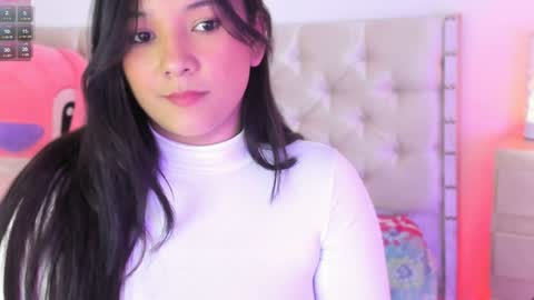 Snapshot of bryonny_ chatting on December 6, 6:39 pm Carly online show from December 6, 6:39 pm