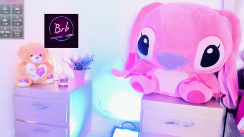 Snapshot of bryonny_ chatting on February 3, 6:07 pm Carly online show from February 3, 6:07 pm