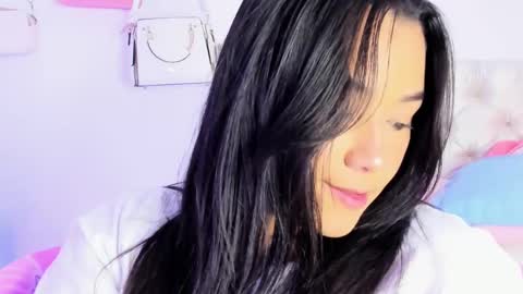 Snapshot of bryonny_ chatting on February 20, 5:18 pm Carly online show from February 20, 5:18 pm