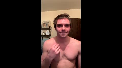 Snapshot of brysonntooth chatting on December 16, 2:16 am ChadStrokeman online show from December 16, 2:16 am