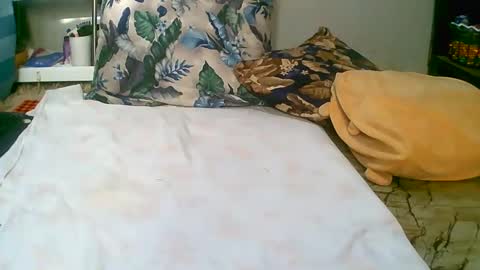 Snapshot of bryvanna_sweet chatting on February 8, 5:18 am dee online show from February 8, 5:18 am