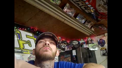 Snapshot of btown3095 chatting on October 3, 3:03 am btown3095 online show from October 3, 3:03 am