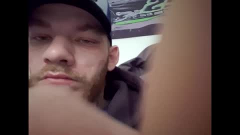 Snapshot of btown3095 chatting on February 1, 4:27 pm btown3095 online show from February 1, 4:27 pm