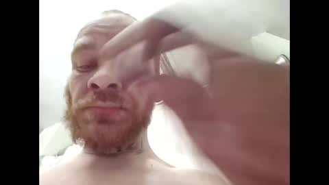 Snapshot of btown3095 chatting on March 13, 12:28 am btown3095 online show from March 13, 12:28 am