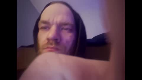 Snapshot of btown3095 chatting on March 17, 2:27 am btown3095 online show from March 17, 2:27 am