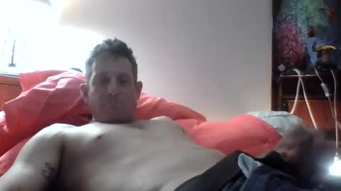 btownstud online show from April 28, 2:21 am