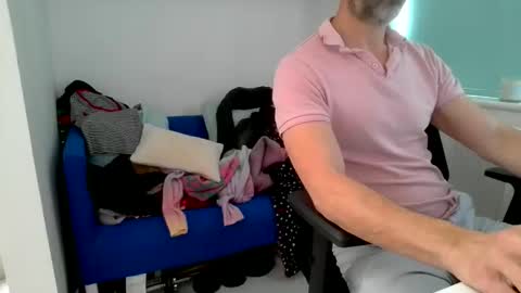 Snapshot of bubblebumdave chatting on May 26, 12:23 pm Bubblebum online show from May 26, 12:23 pm
