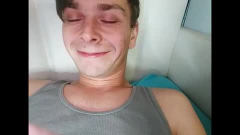 Max  candi online show from November 13, 1:15 am