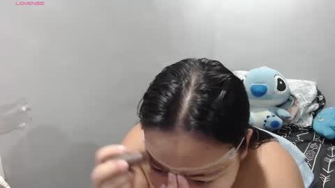 Snapshot of bubblebuttpinay chatting on October 3, 12:07 am Sunshine online show from October 3, 12:07 am